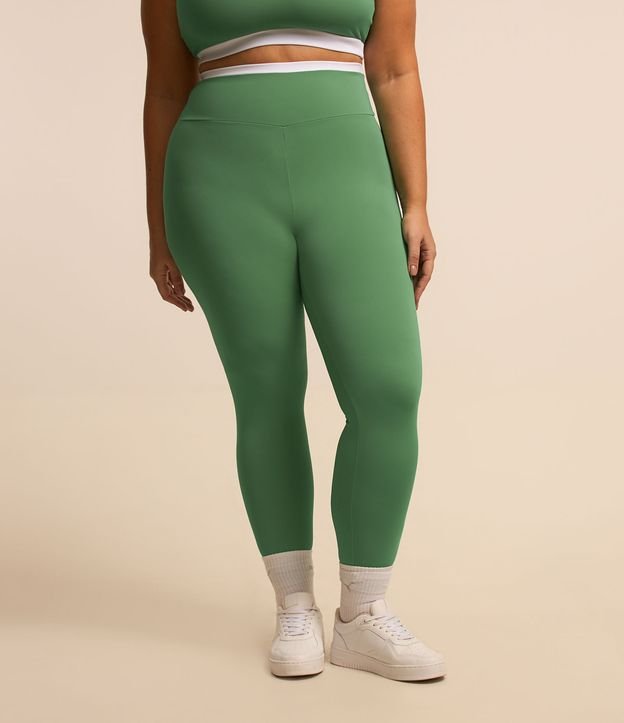 Calça Legging em Poliamida Tecnologia Dry Curve e Plus Size