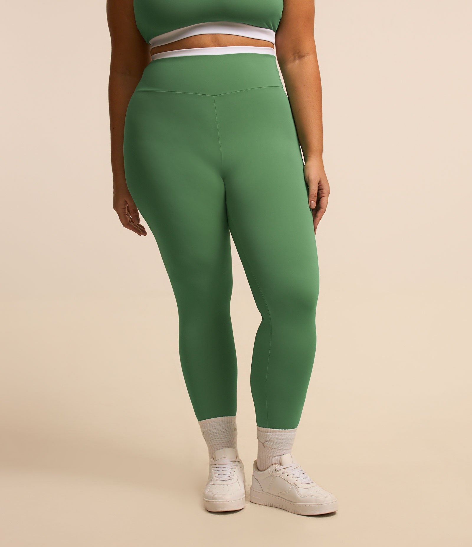 Calça Legging em Poliamida Tecnologia Dry Curve e Plus Size Verde 2