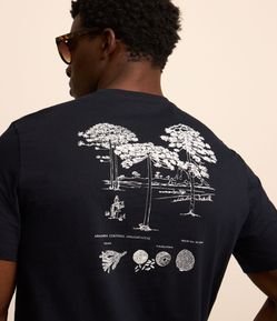 Camiseta Comfort em Algodão com Estampa de Árvores