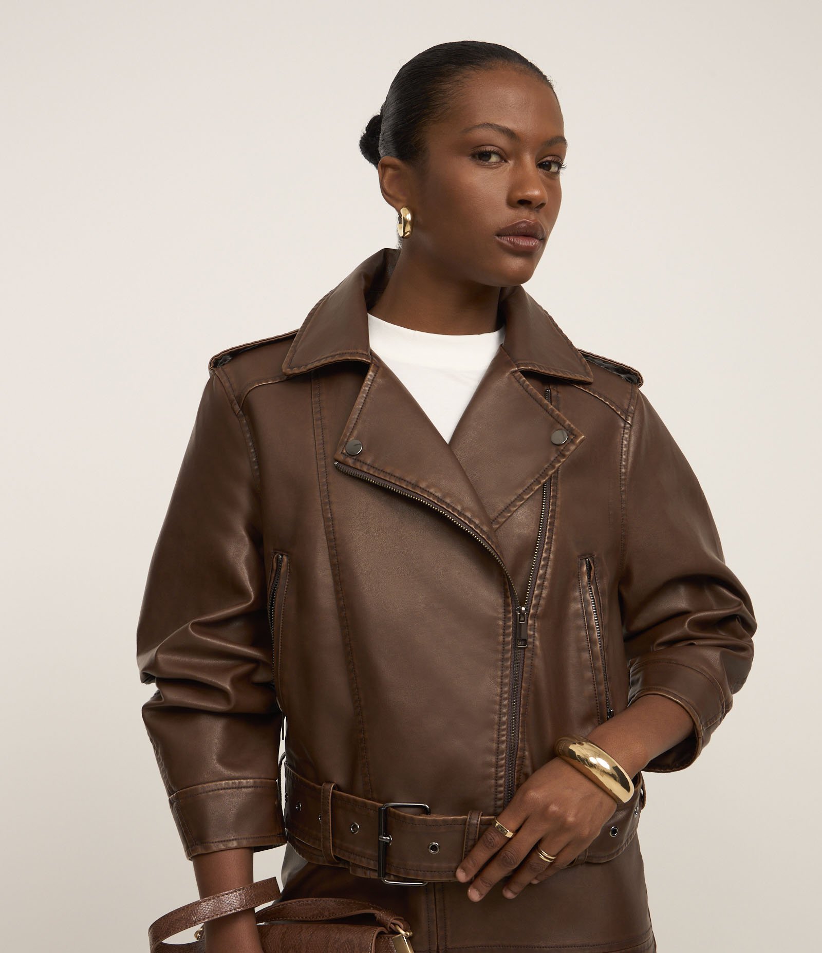 Jaqueta Biker em Material Sintético com Fivela na Barra Marrom 6