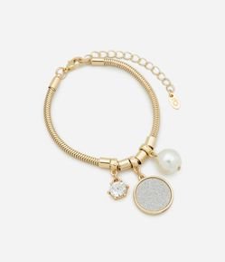 Pulseira Berloque com Pingentes Diferentes e Brilhantes