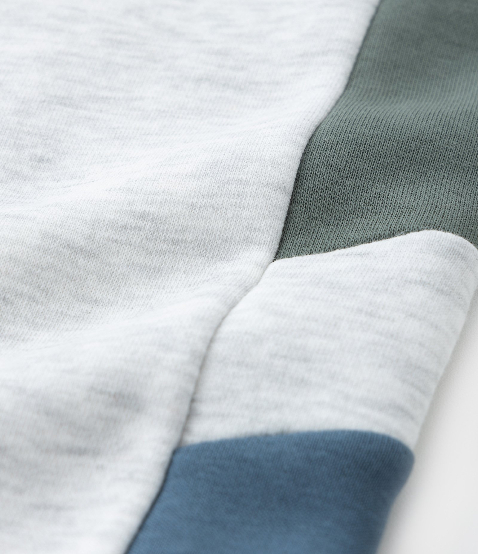 Calça Infantil em Moletom com Recorte Lateral - Tam  5 a 14 Anos Cinza Claro/Verde/Azul 8