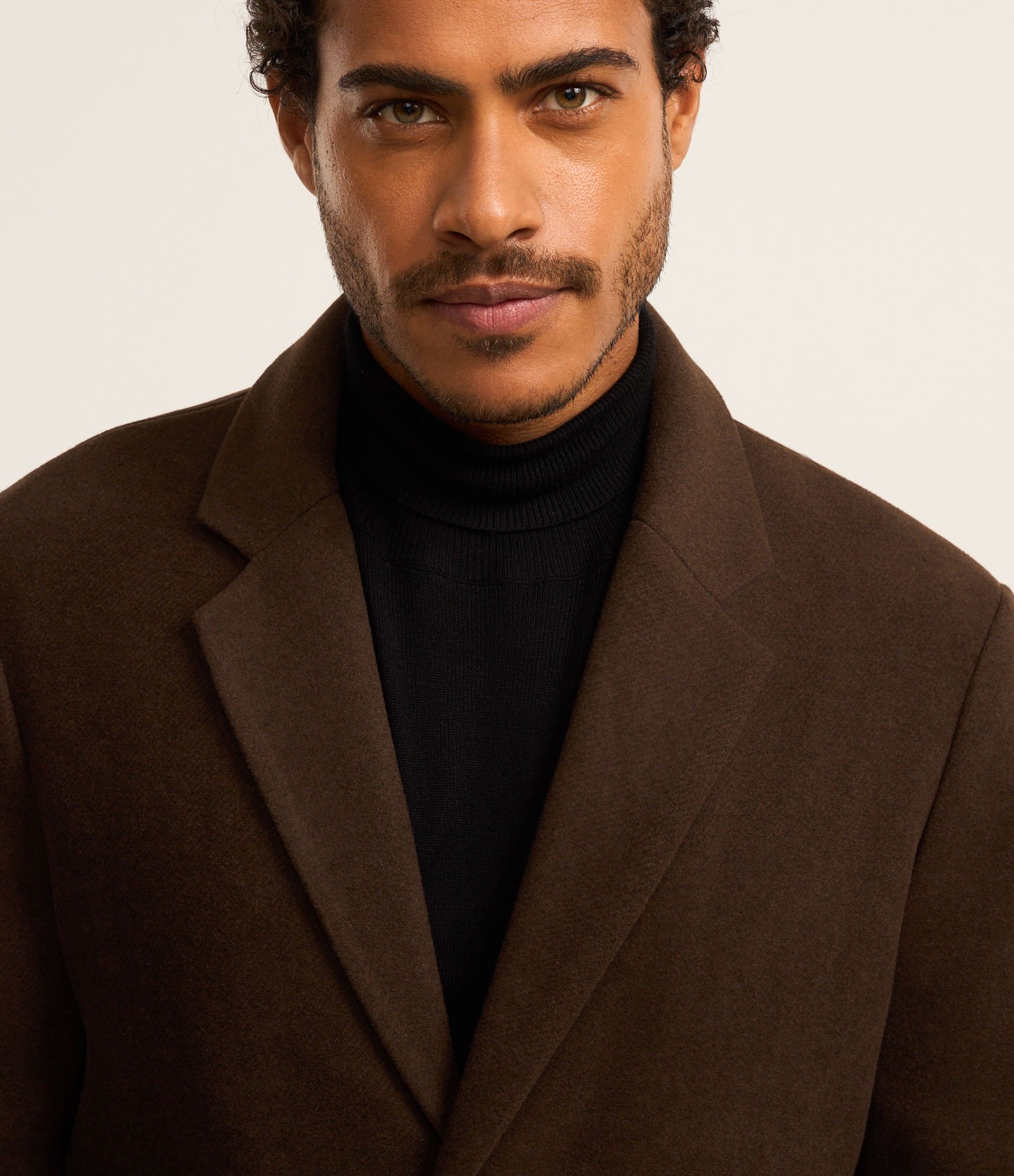 Casaco Alongado em Polivelour com Botões e Bolsos 4