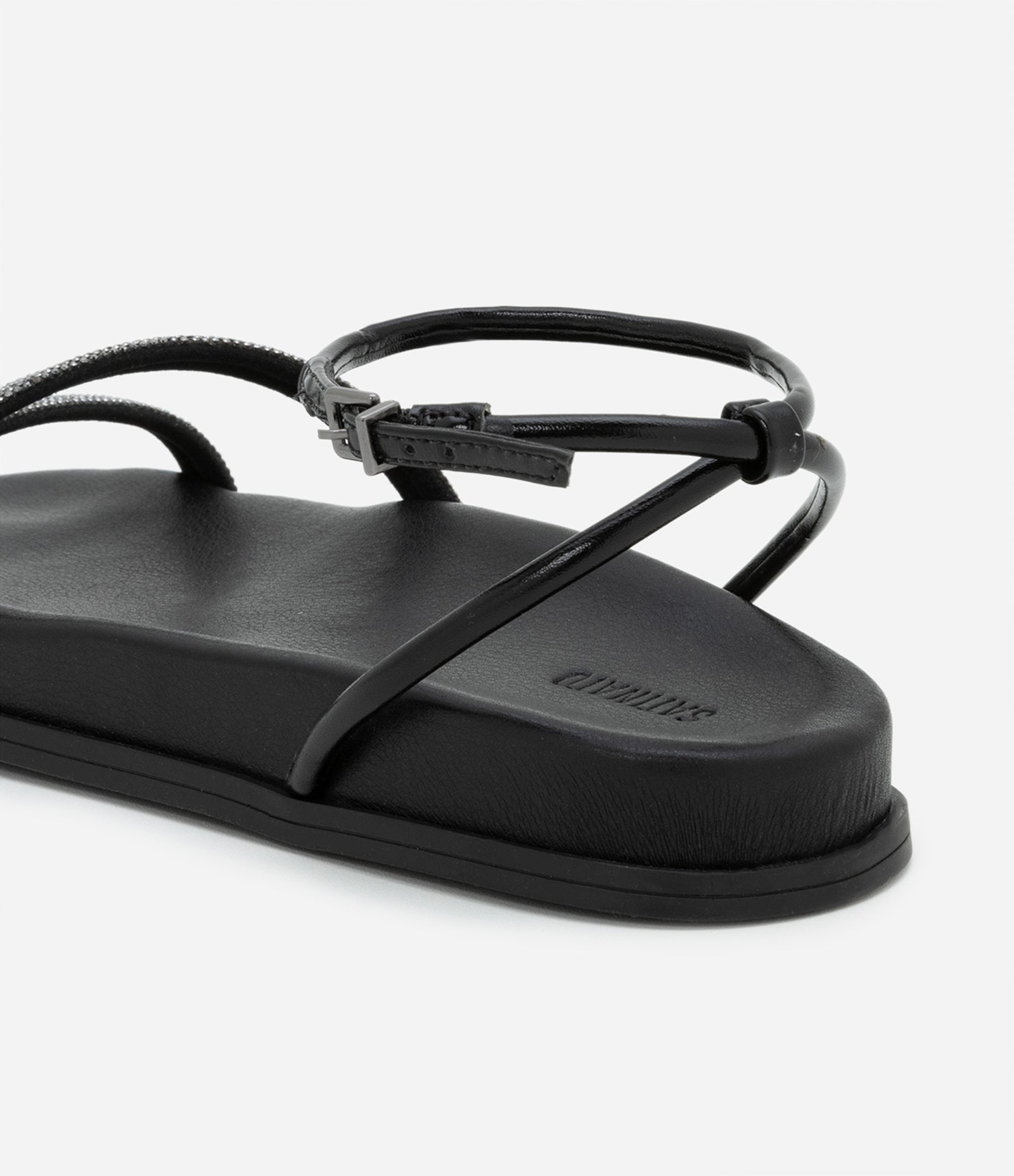 Sandália Rasteira em PU com Tiras de Strass Preto 3