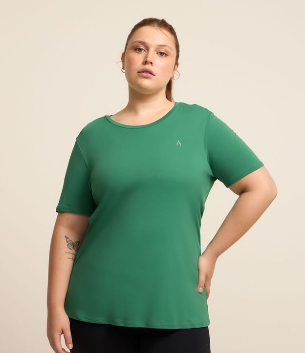 Camiseta Básica Esportiva em Poliamida Curve & Plus Size