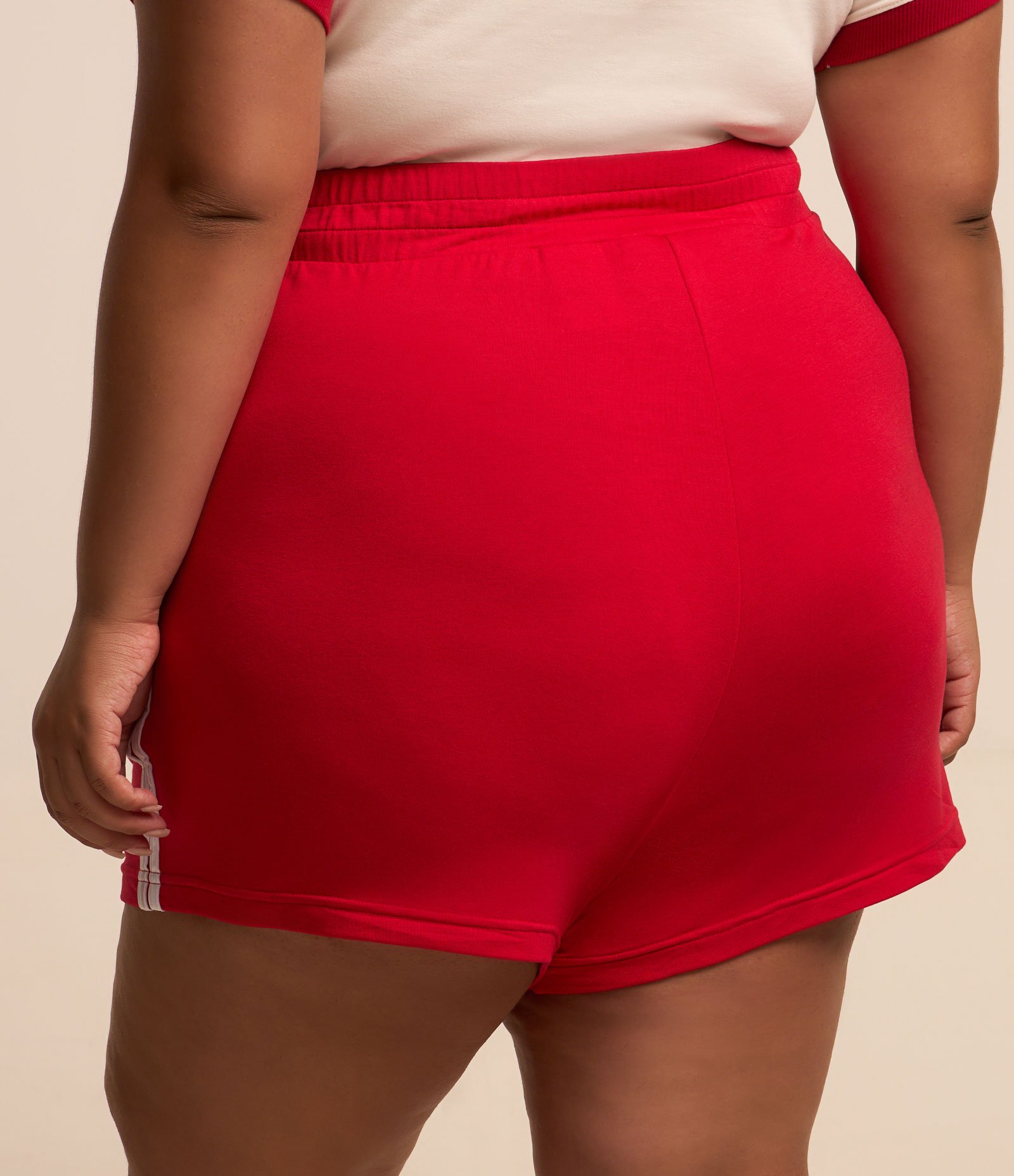 Short Amplo em Moletinho com Cós Elástico Curve e Plus Size Vermelho 3
