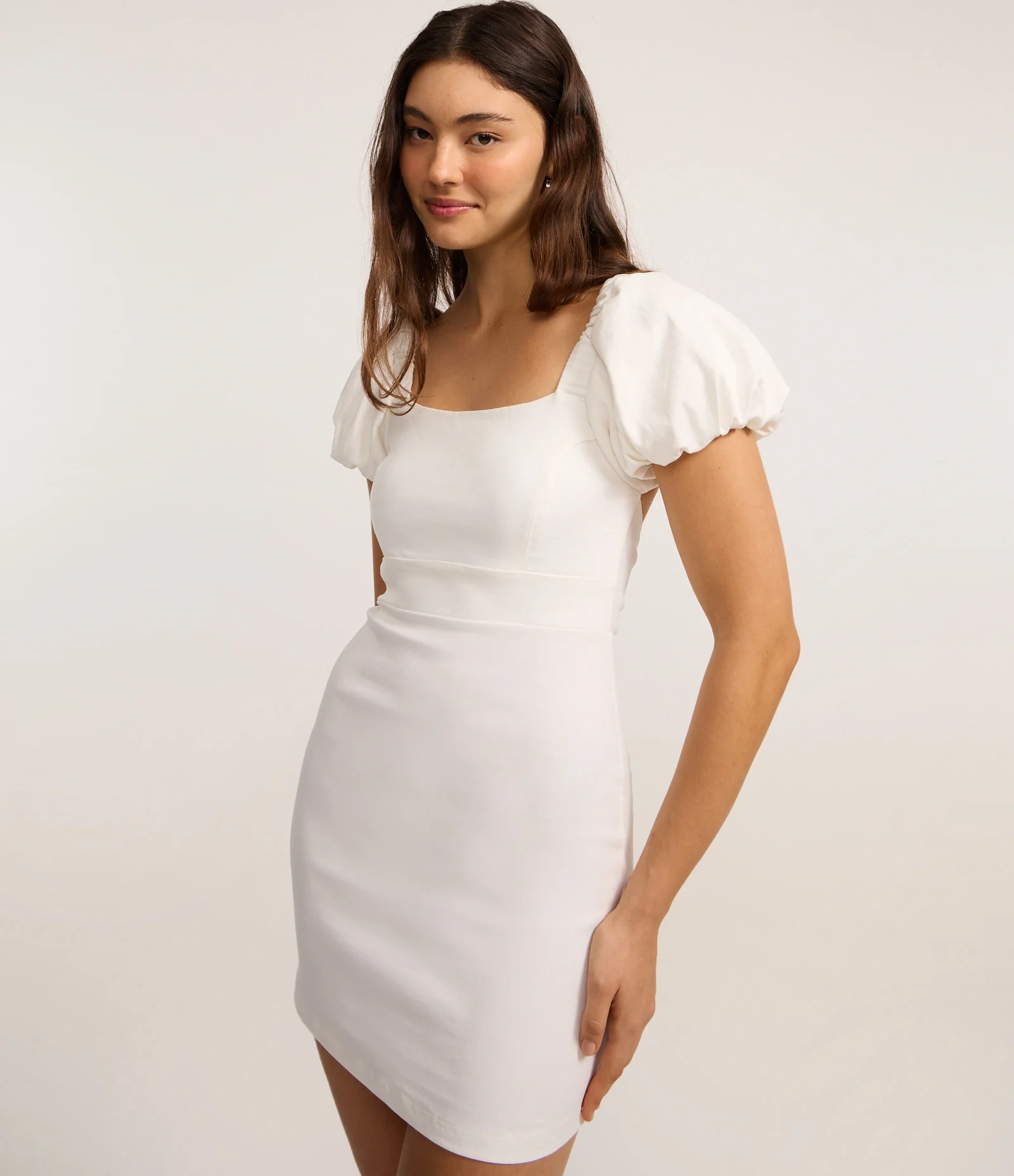 Vestido Curto em Bengaline com Manga Bufante Branco 1