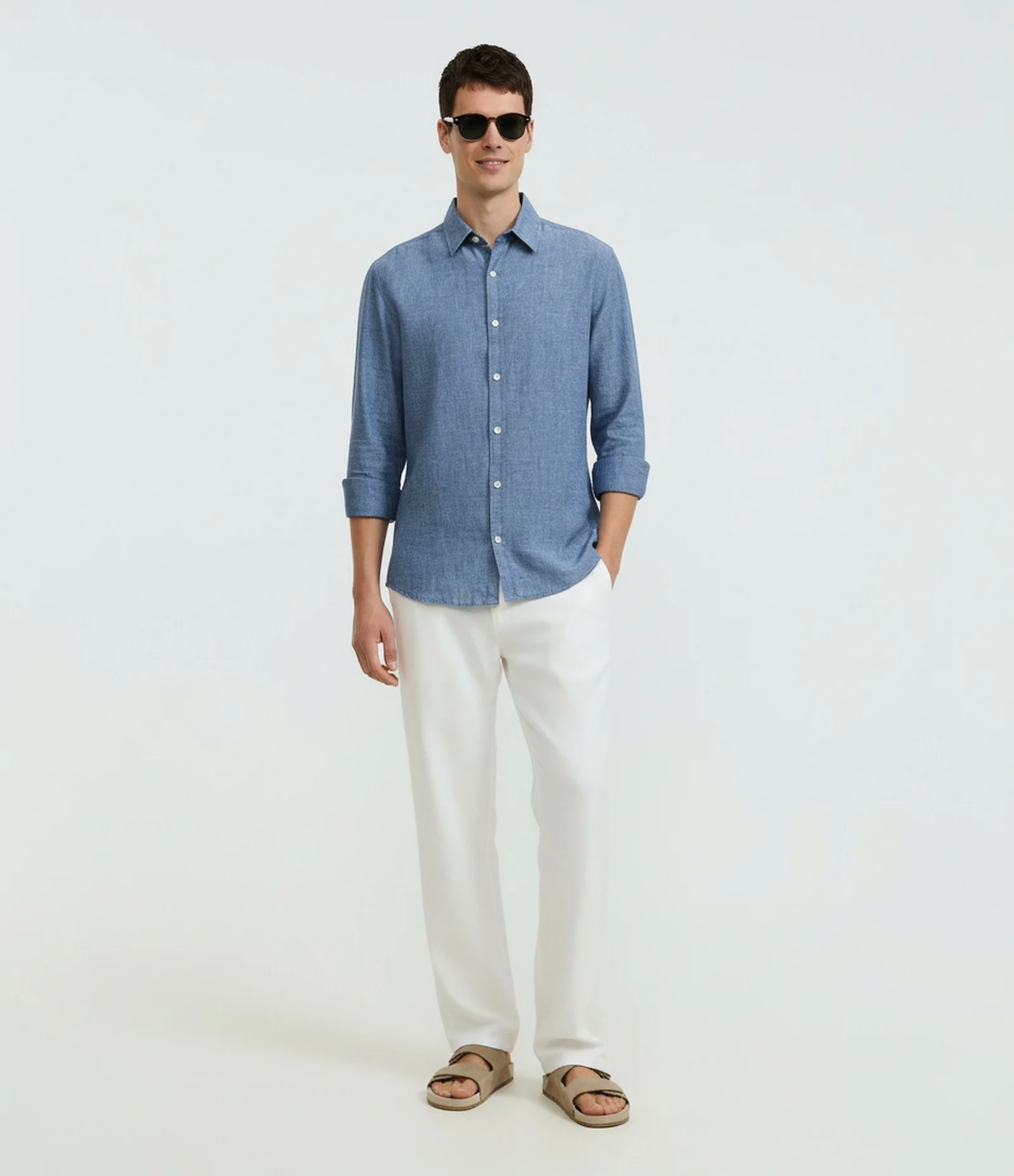 Camisa Regular Básica em Linho com Gola Colarinho Azul Grafite 1