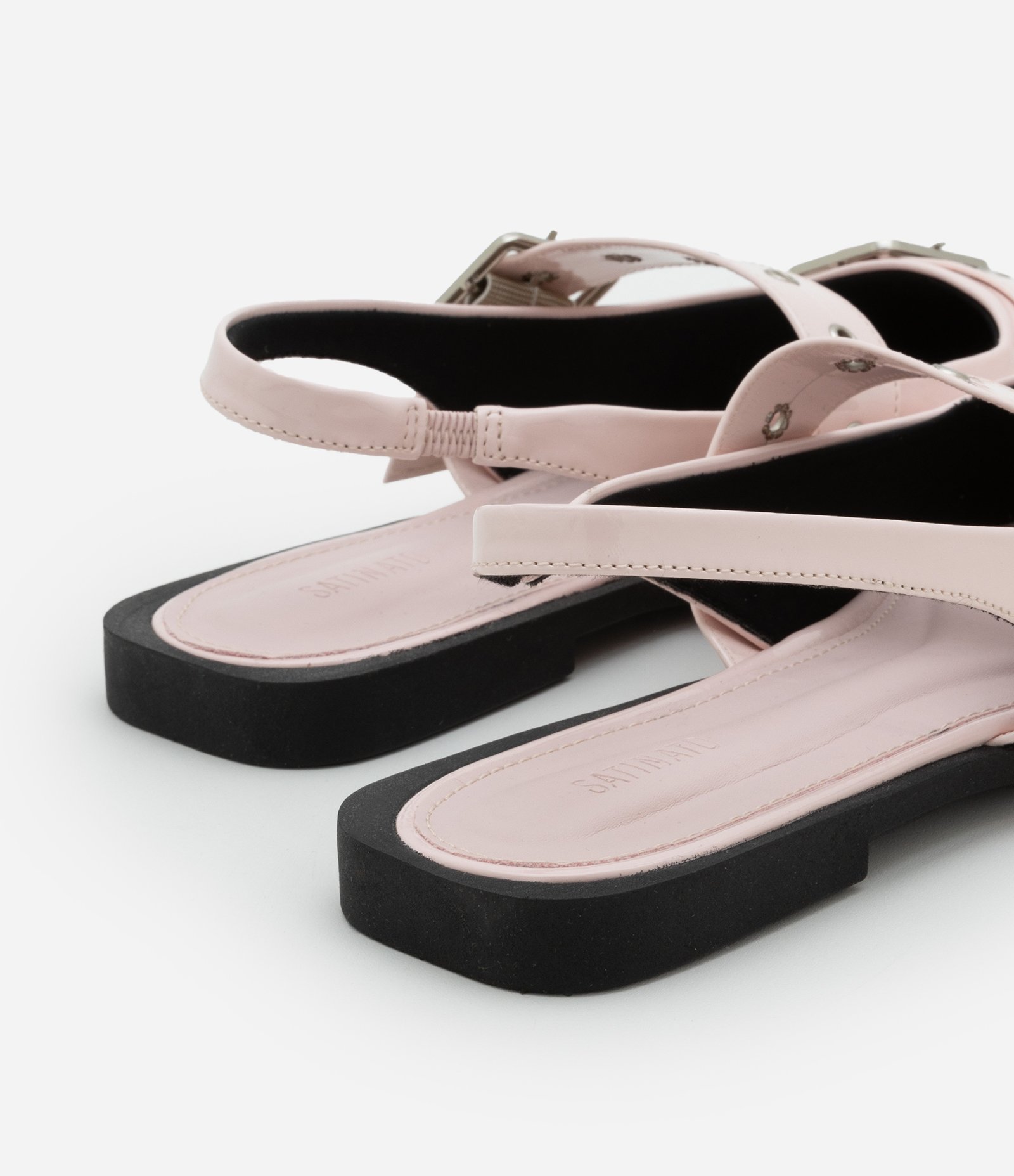 Sapatilha Slingback com Bico Fino e Fivelas Rosa 3