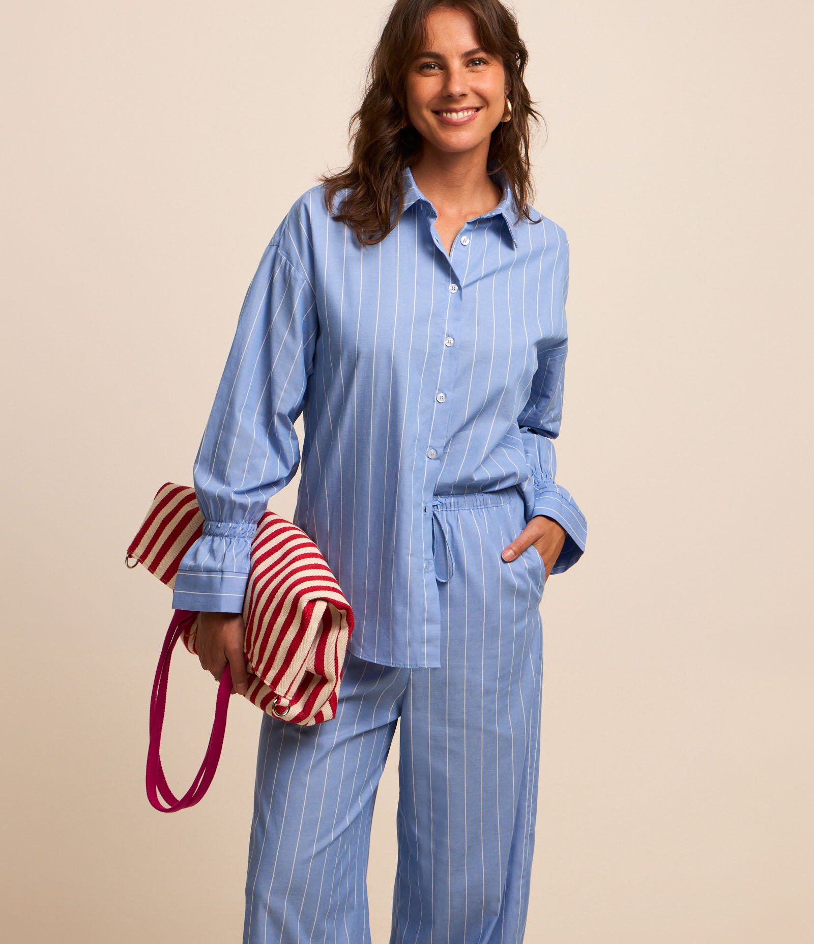 Calça Pantalona em Tricoline Listrado com Amarração Azul 2