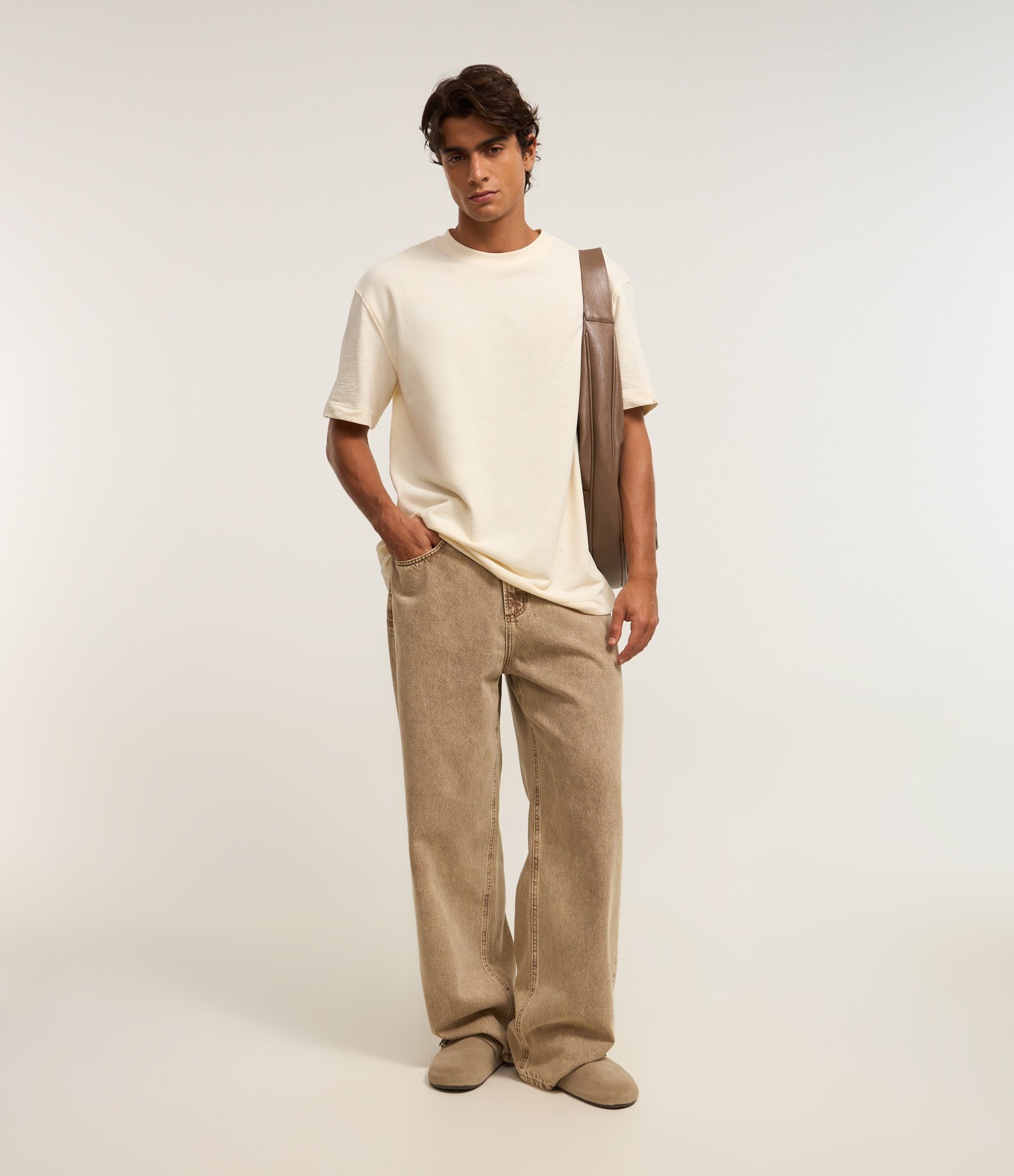 Camiseta em Algodão Texturizado em Gola Redonda Off White 2