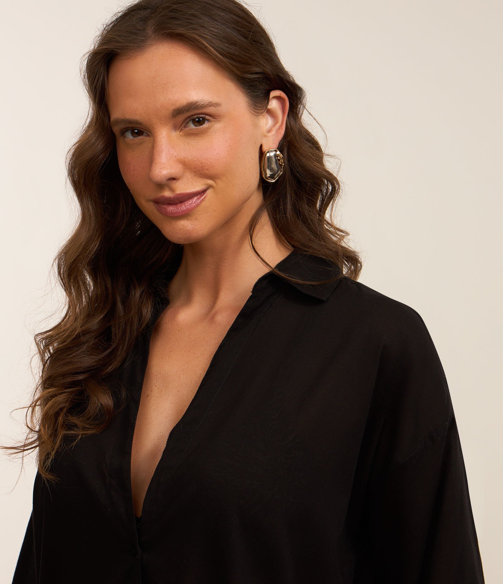 Saída de Praia Bata Chemise em Voal com Botões Preto 3