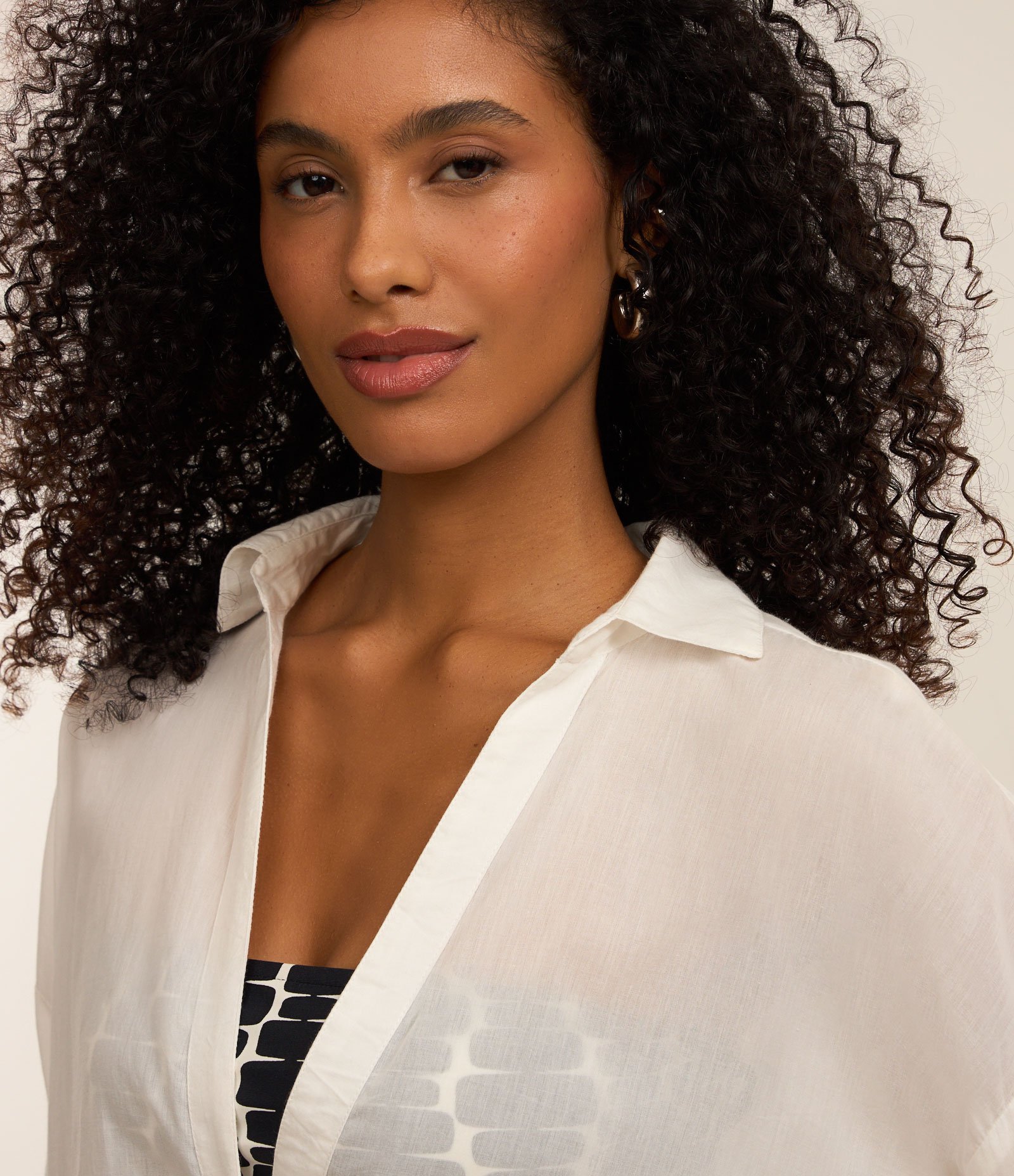Saída de Praia Bata Chemise em Voal com Botões Branco 4