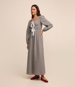 Vestido Midi em Ana Ruga com Manga Bufante e Estampa Xadrex