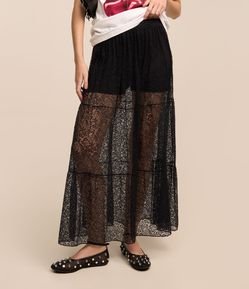 Saia Longa em Renda com Forro Curto e Barra com Acabamento de Picot