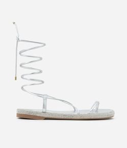 Sandália Rasteira com Amarração e Sola Forrada em Cristal