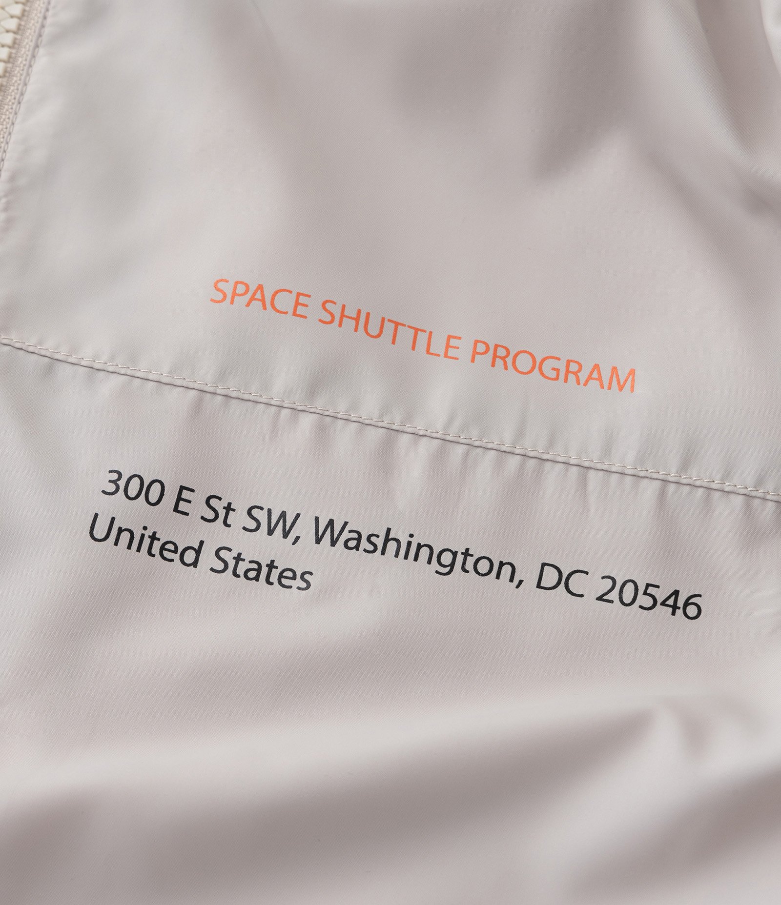 Jaqueta Quebra Vento Infantil com Estampa Nasa - Tam 5 a 14 Anos Bege 5