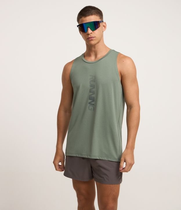 Regata Esportiva em  Tecnologia Dry Estampa  Lettering Vertical