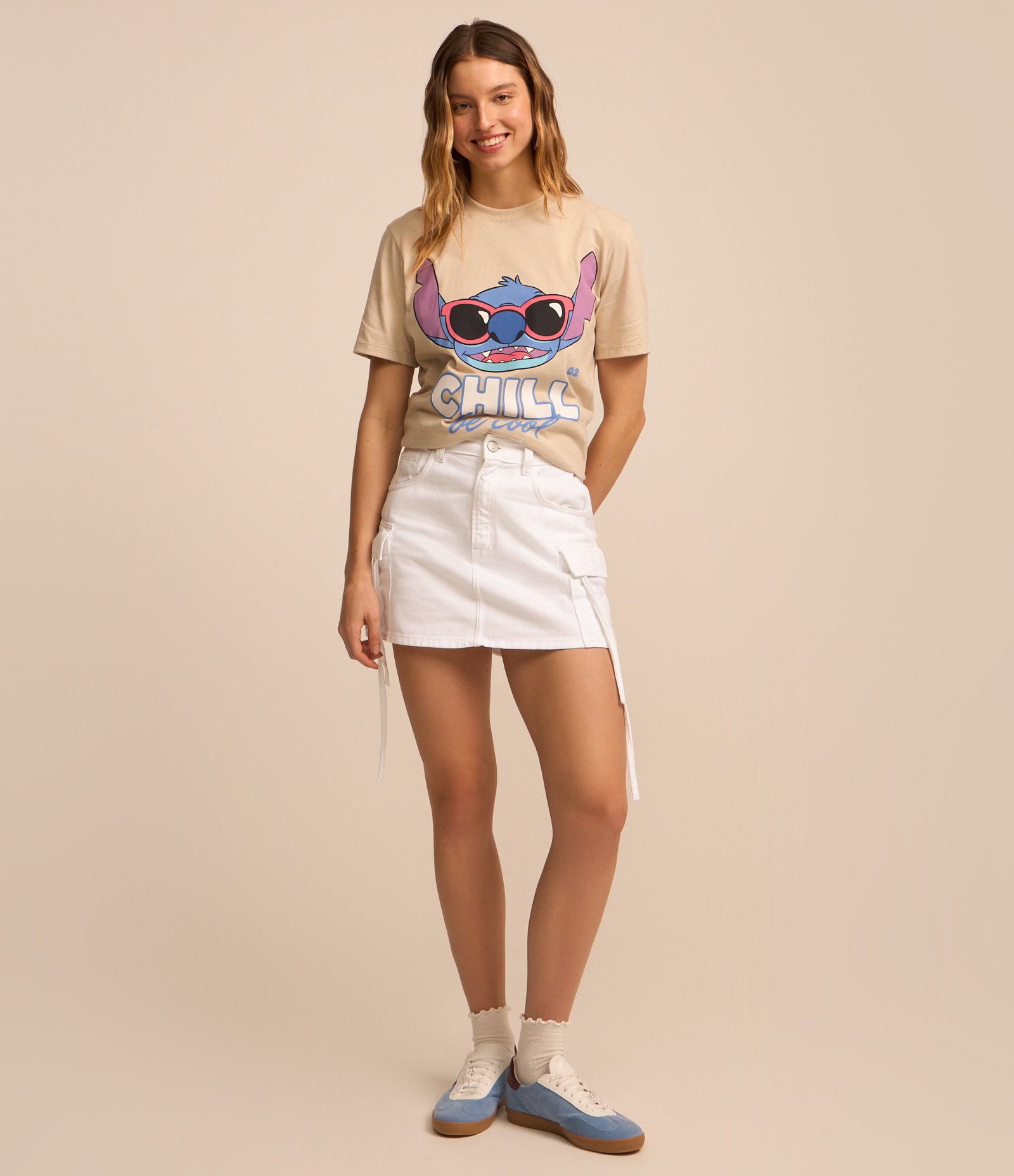 Camiseta Alongada em Algodão com Estampa Stitch Chill be Cool Bege 2