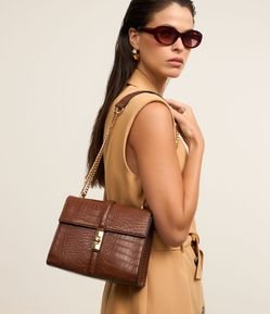 Bolsa Shoulder em PU com Lapela Envelope e Textura Croco