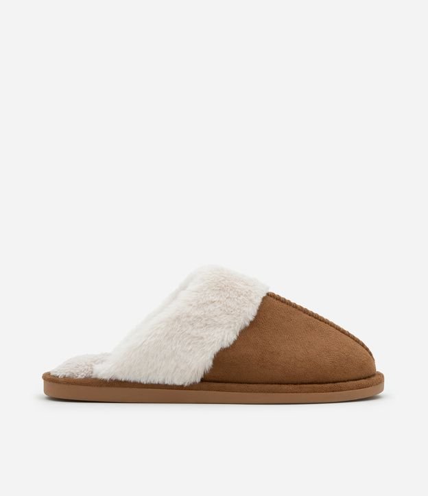 Pantufa Aberta com Detalhes de Pelinhos Macios