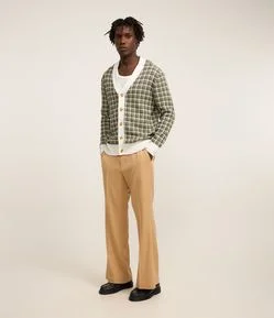 Calça Flare em Alfaiataria