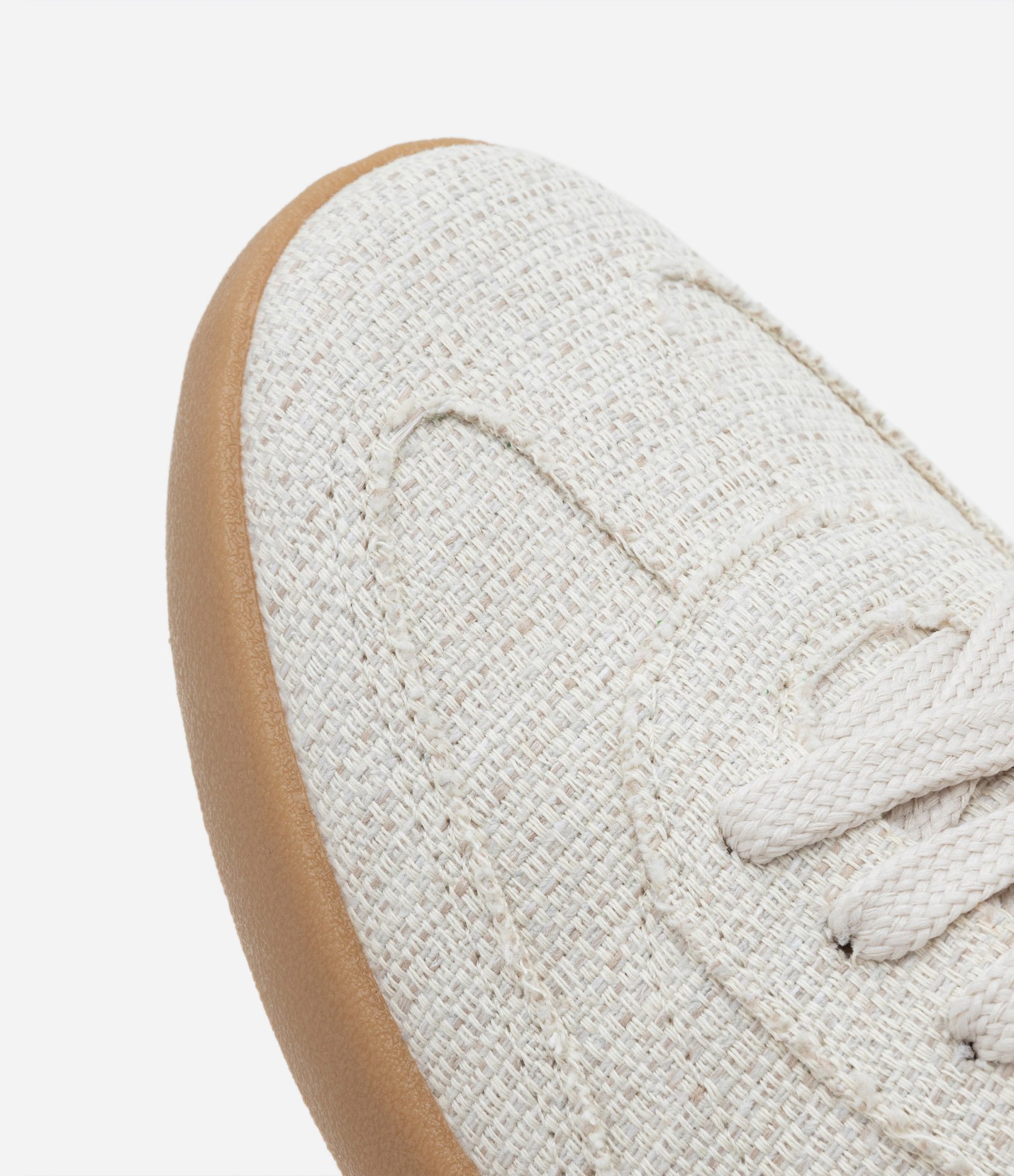 Tênis Chuteira com Textura e Acabamento Desfiado Off White 4