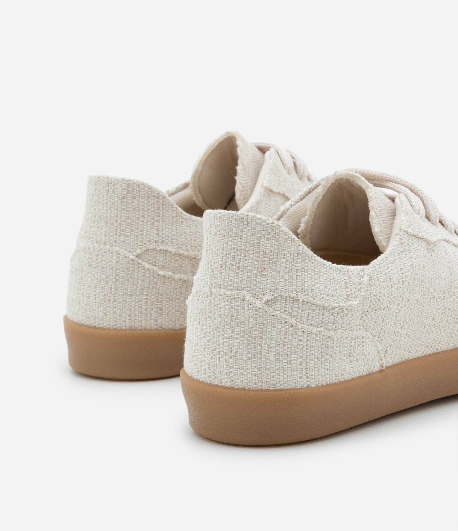 Tênis Chuteira com Textura e Acabamento Desfiado Off White 5