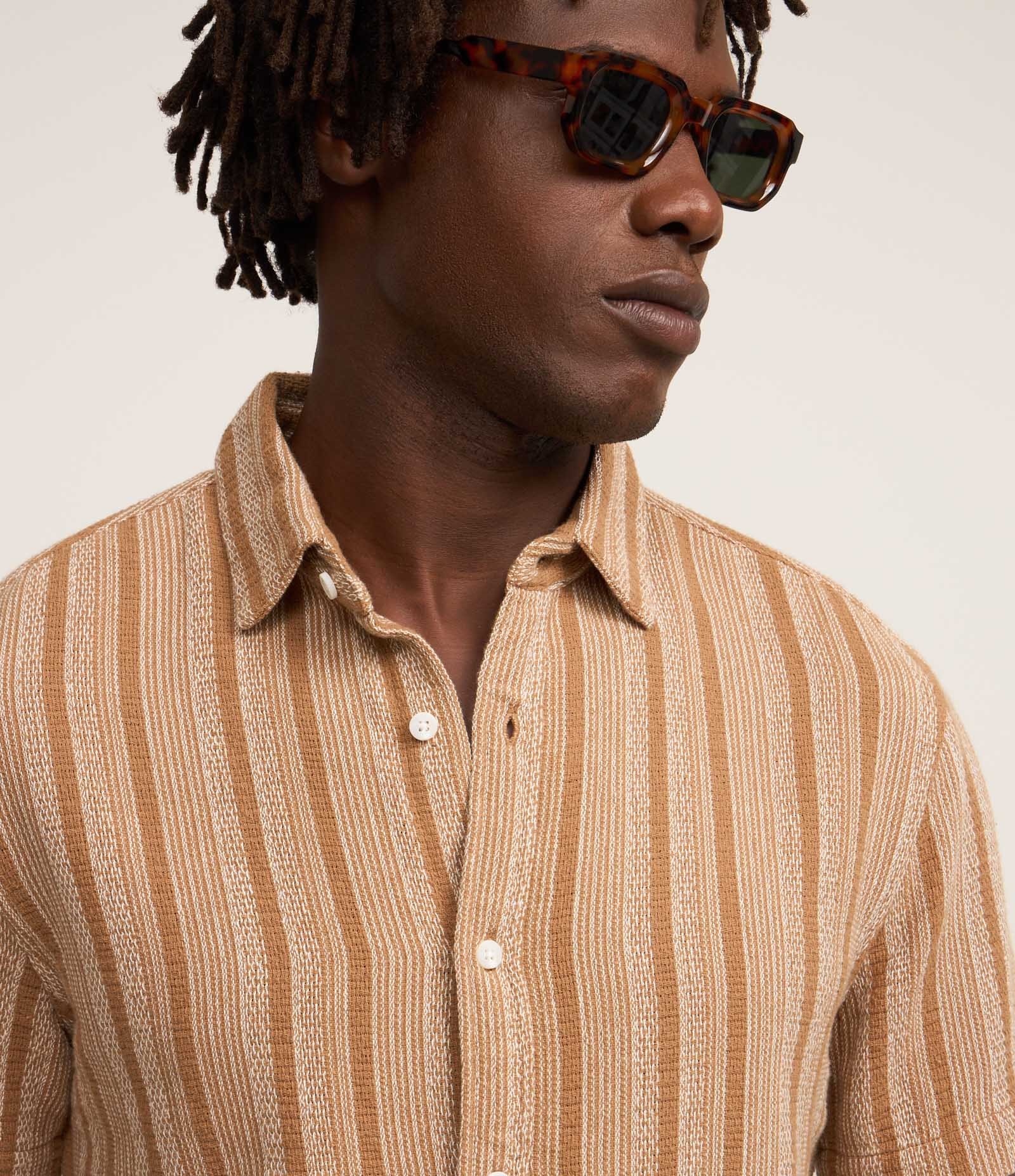 Camisa Regular em Algodão com Listras Verticais Marrom 4