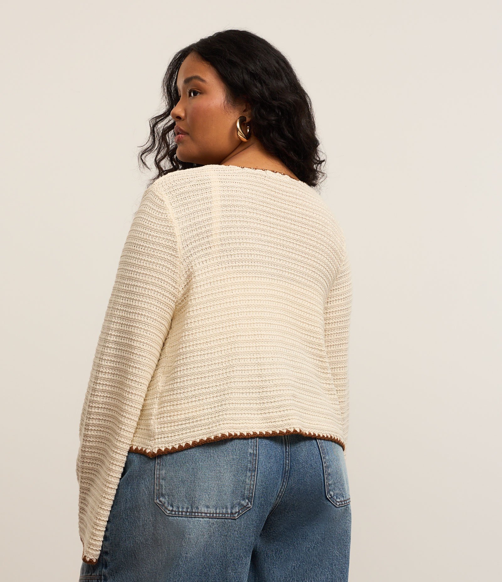 Cardigan em Tricô Acabamento Contrastante Curve & Plus Size Off White 3