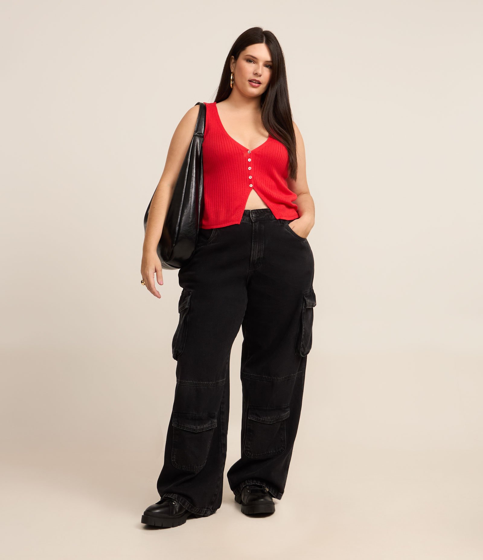 Colete em Tricô com Botões Contrastantes Curve & Plus Size Vermelho 3
