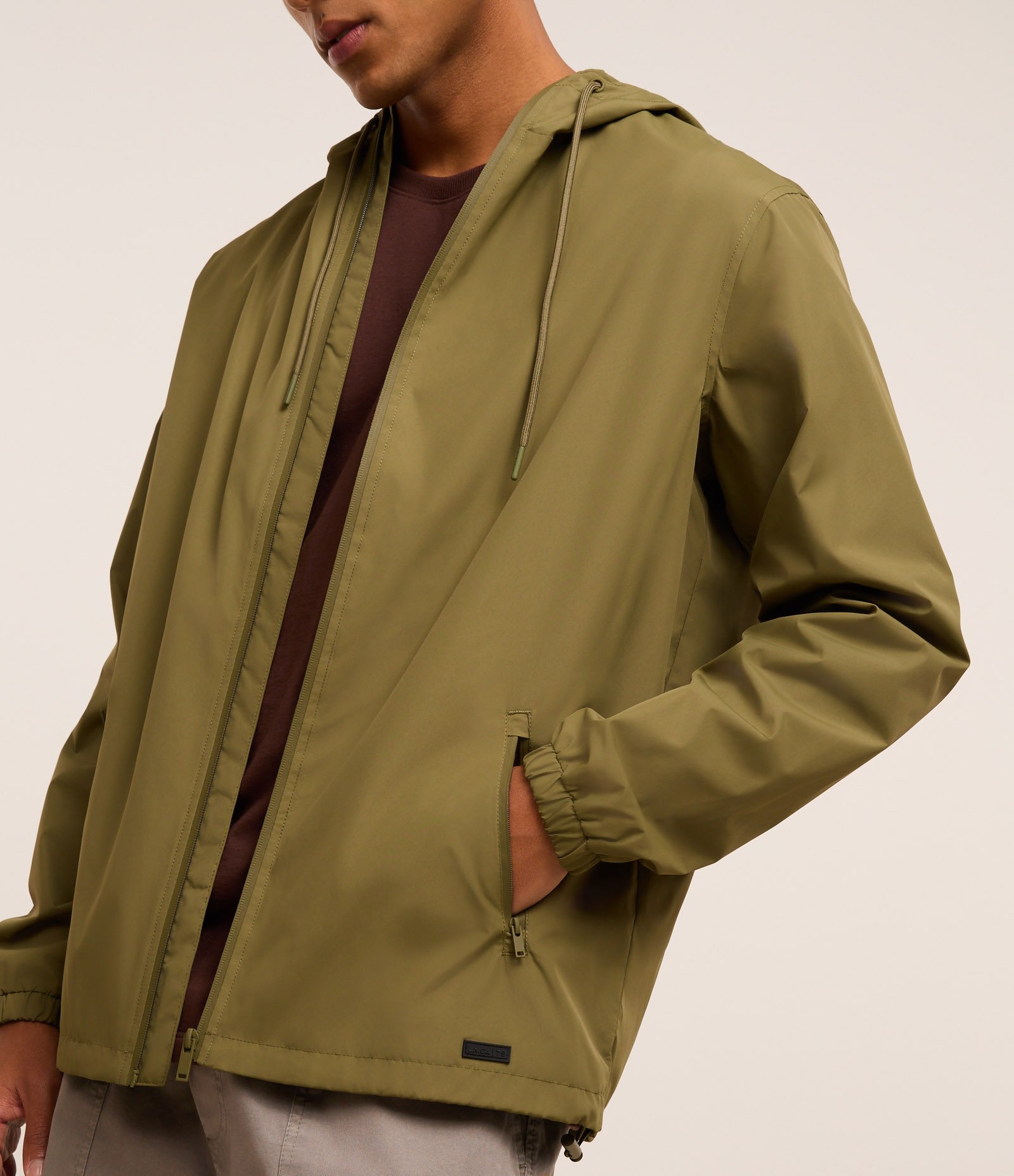 Jaqueta Quebra Vento com Capuz e Bolso de Zíper Fusionado Verde 3