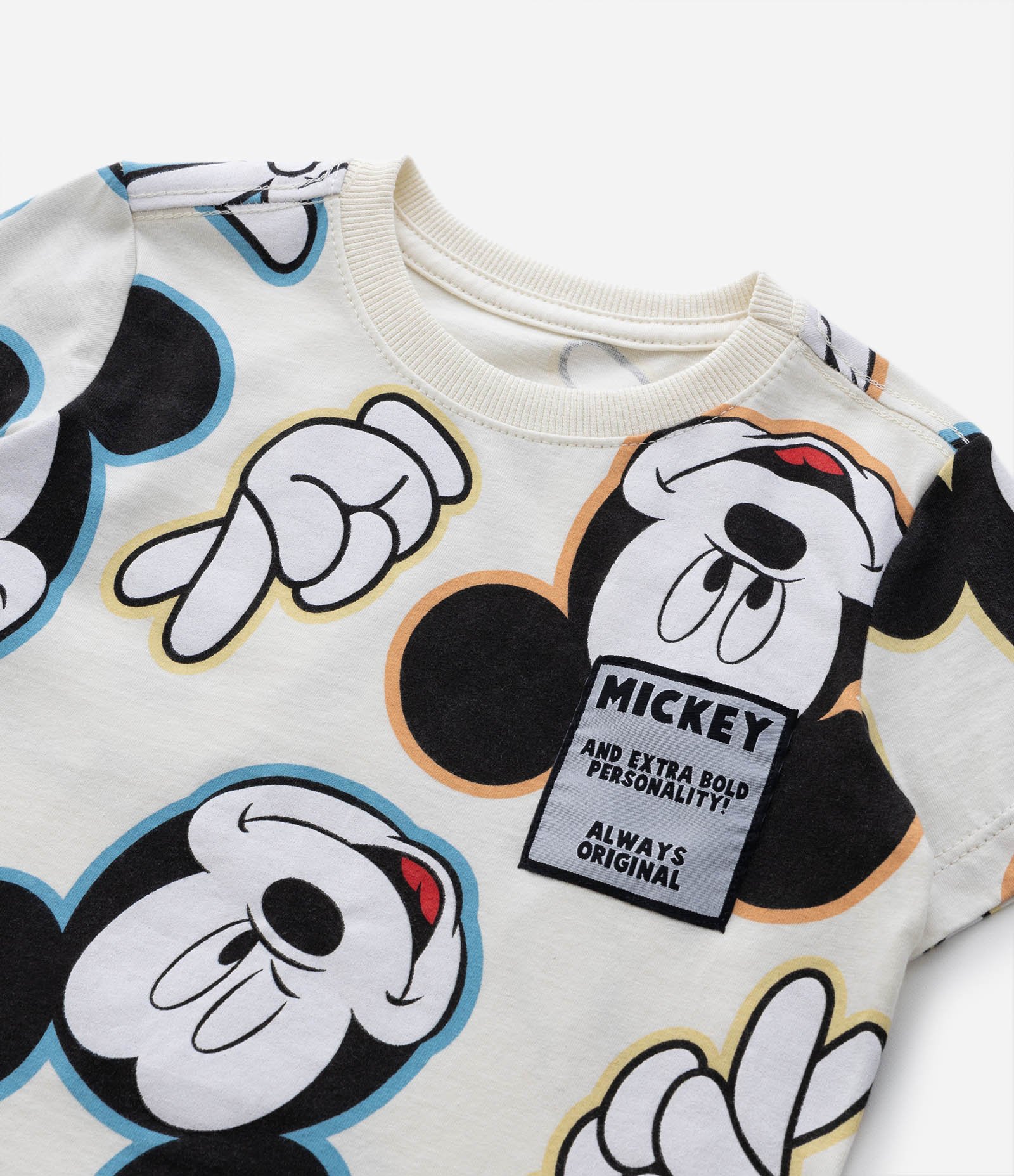 Camiseta Infantil com Estampa do Mickey - Tam 1 a 5 Anos Bege/Preto 5