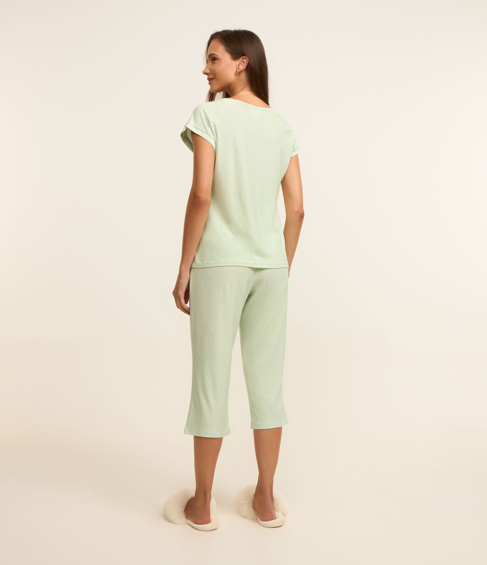 Pijama Capri com Toque Suave e Estampa de Gravataria Verde 2