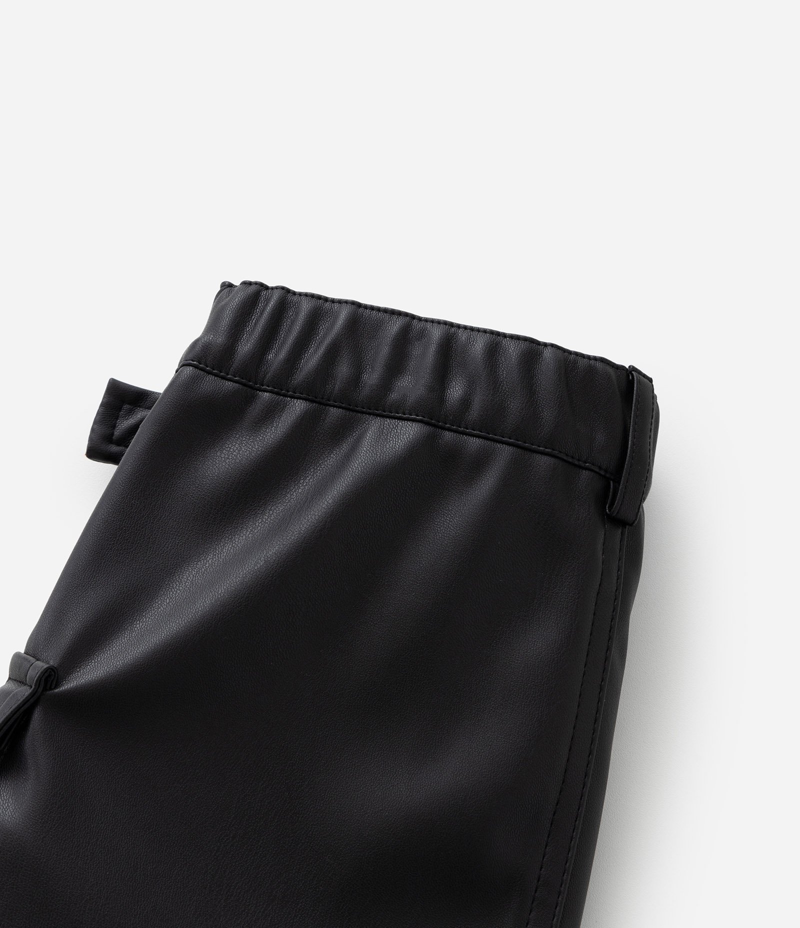 Saia Infantil em PU com Cinto e Bolsos - Tam 5 a 14 Anos Preto 4