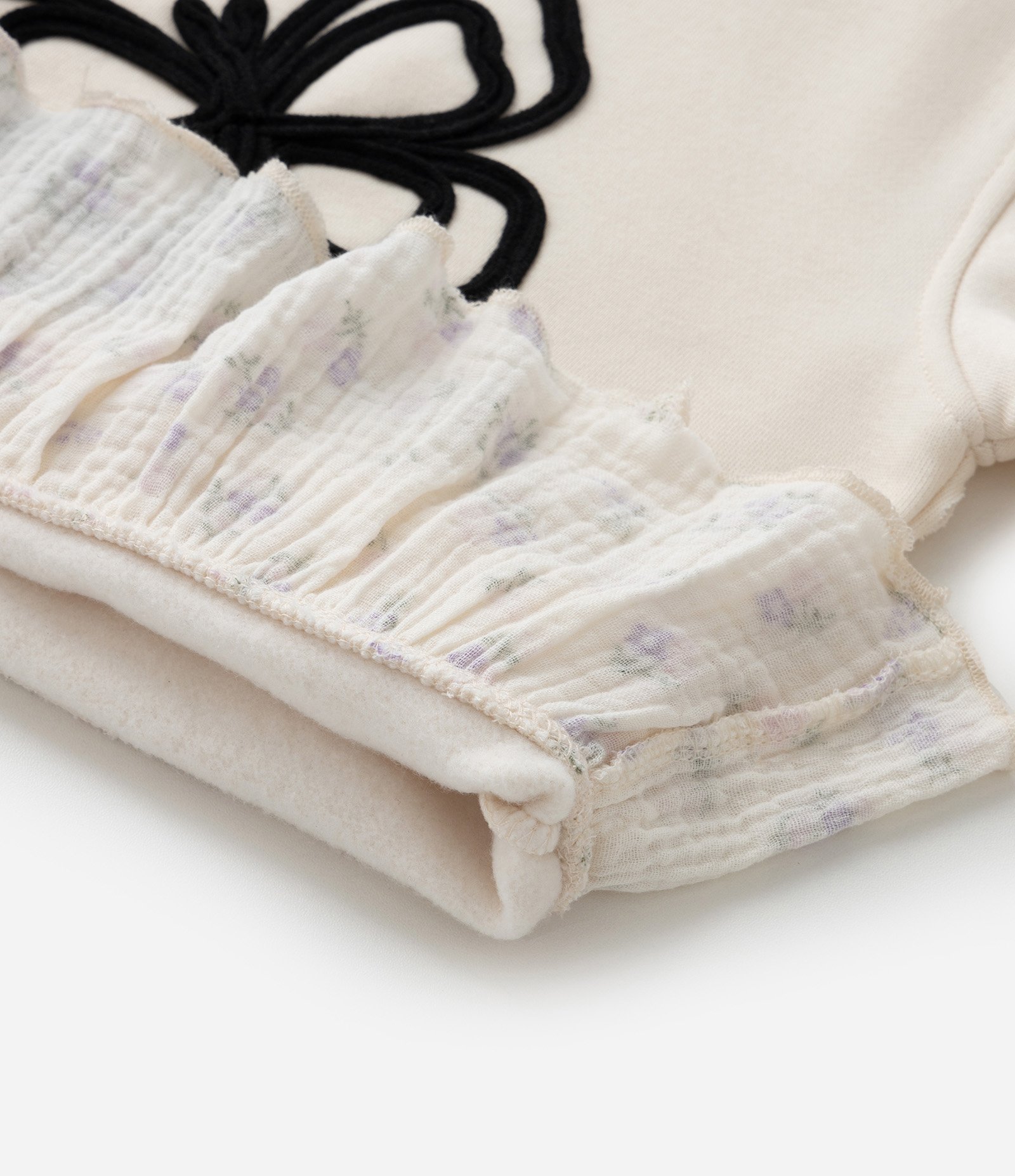 Casaco Infantil com Barra Diferenciada e Bordado Borboleta - Tam 1 a 5 Anos Bege 5