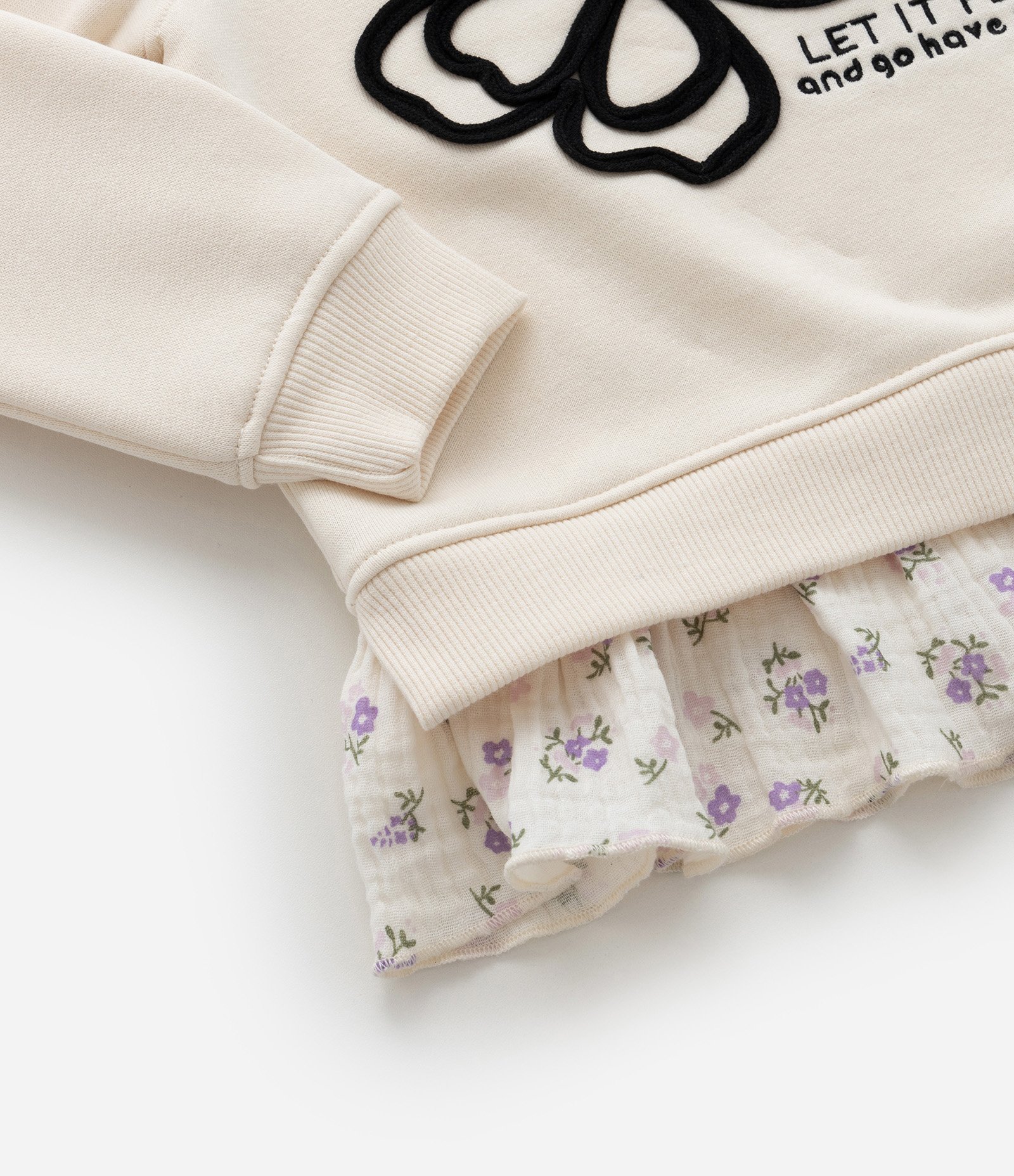 Casaco Infantil com Barra Diferenciada e Bordado Borboleta - Tam 1 a 5 Anos Bege 7