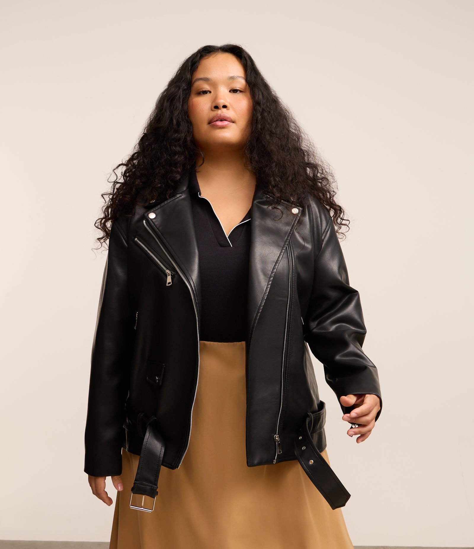 Jaqueta Oversized com Zíperes e Cinto Curve & Plus Size Preto 3