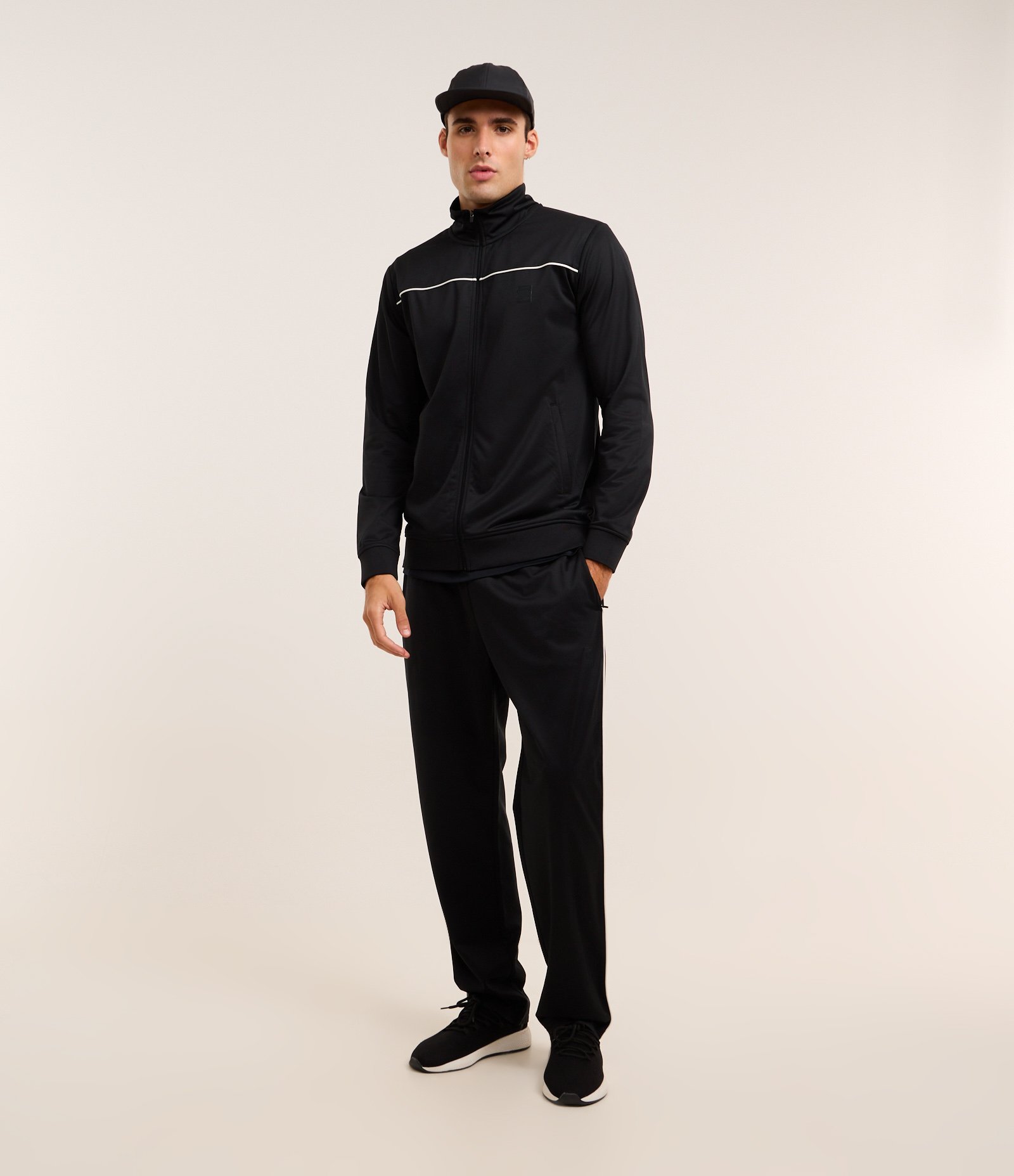 Calça Esportiva em Helanca com Cós Elástico 1