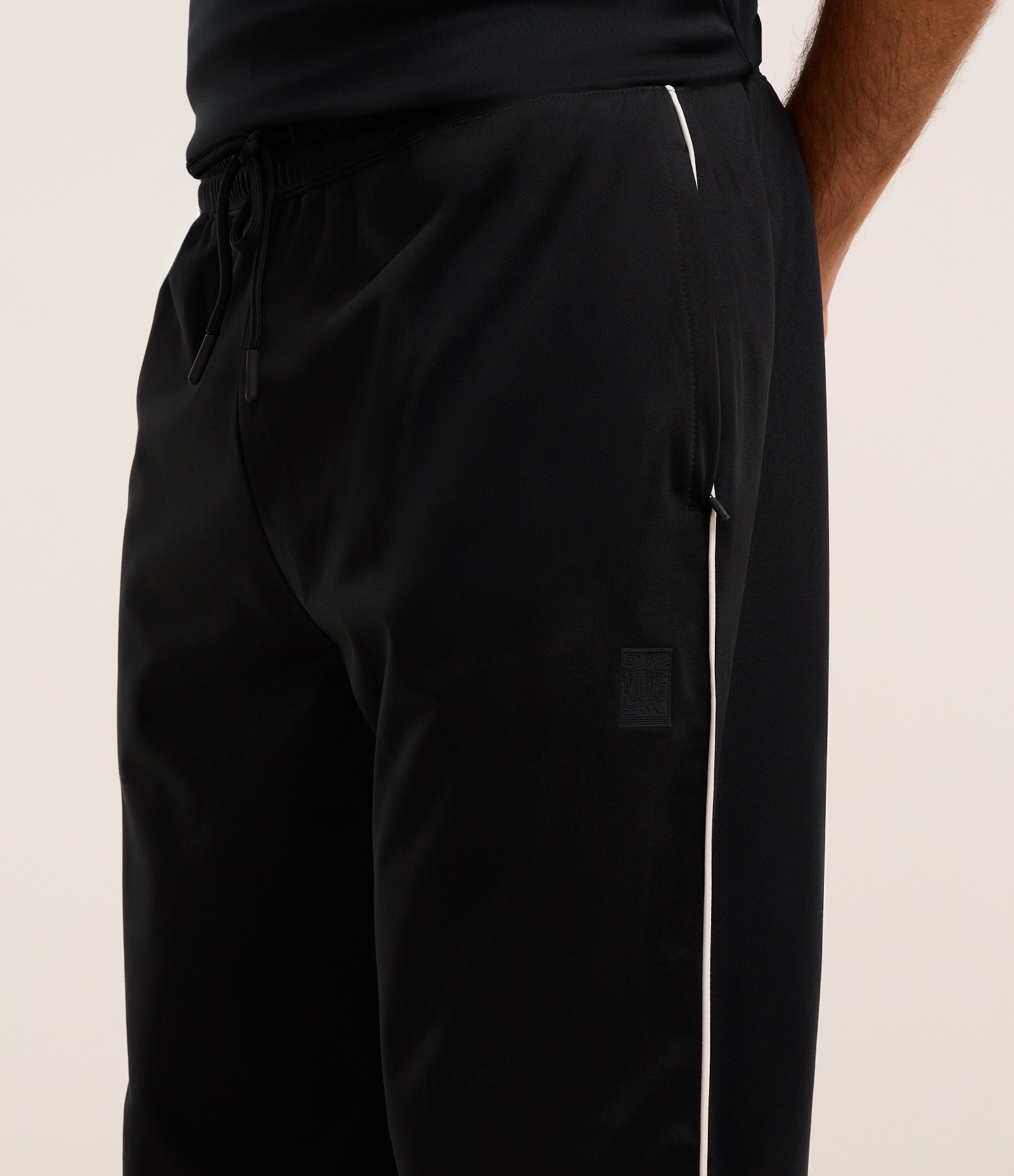 Calça Esportiva em Helanca com Cós Elástico 4