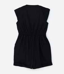 Macacão com Botões Forrados e Cinto Faixa Curve & Plus Size