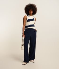 Calça Reta em Alfaiataria com Friso