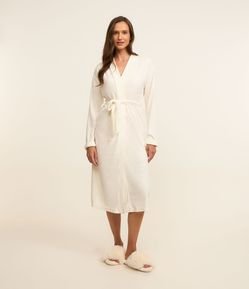 Robe Manga Longa com Detalhe em Cetim e Amarração na Cintura