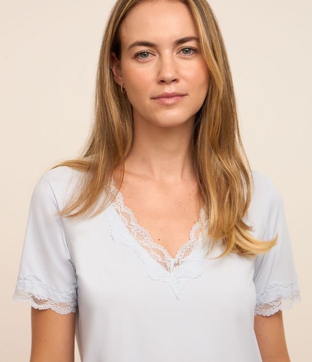 Pijama Capri em Microfibra com Detalhes de Renda