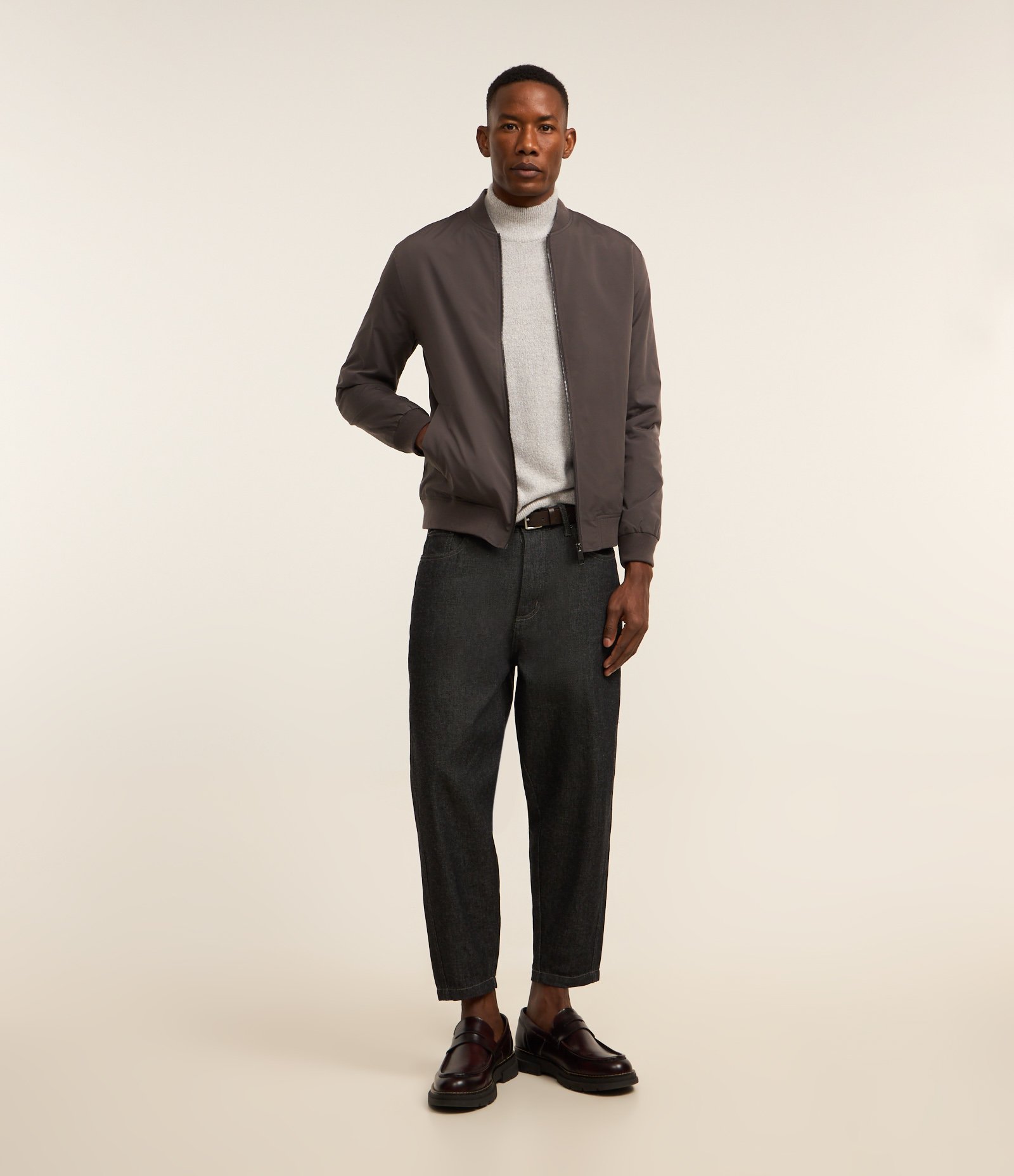 Jaqueta Bomber em Alfaiataria Cinza 2