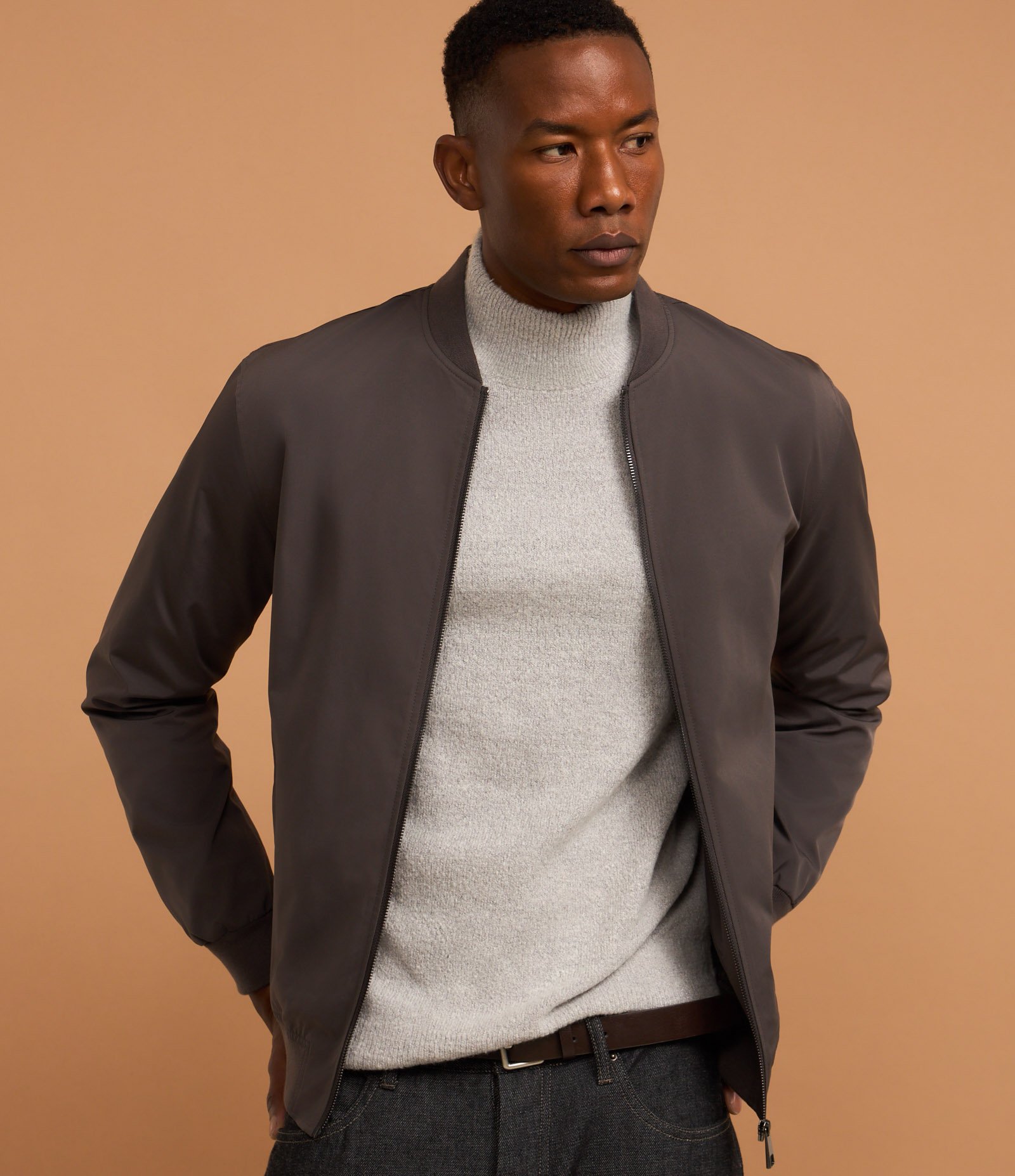 Jaqueta Bomber em Alfaiataria Cinza 6