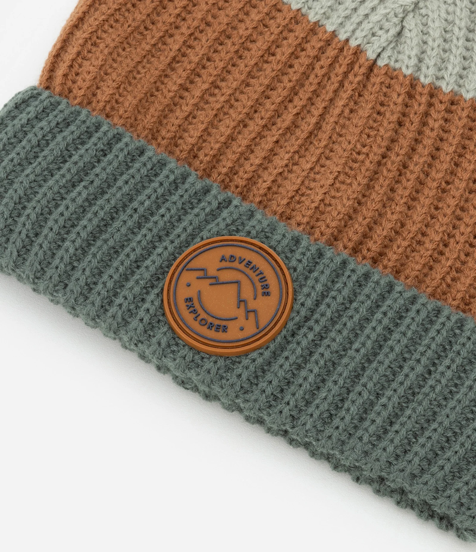 Gorro Infantil em Tricô com Bordado Montanhas - Tam Único Cinza/Marrom 2