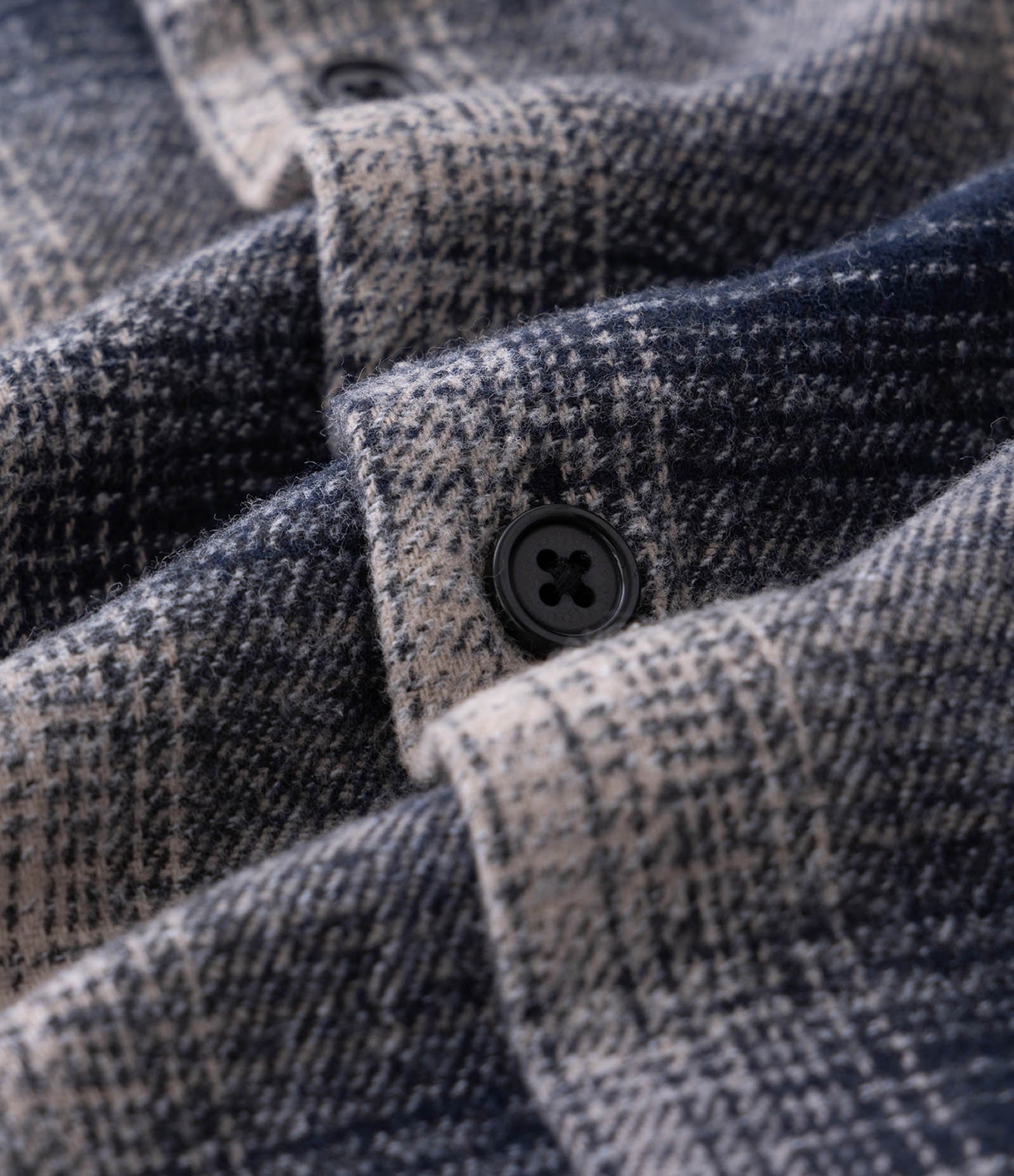 Camisa Comfort em Flanela com Bolso e Estampa Xadrez Azul 6