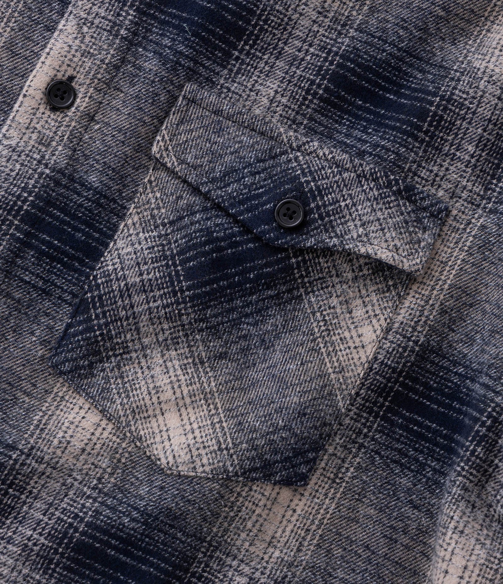 Camisa Comfort em Flanela com Bolso e Estampa Xadrez Azul 8