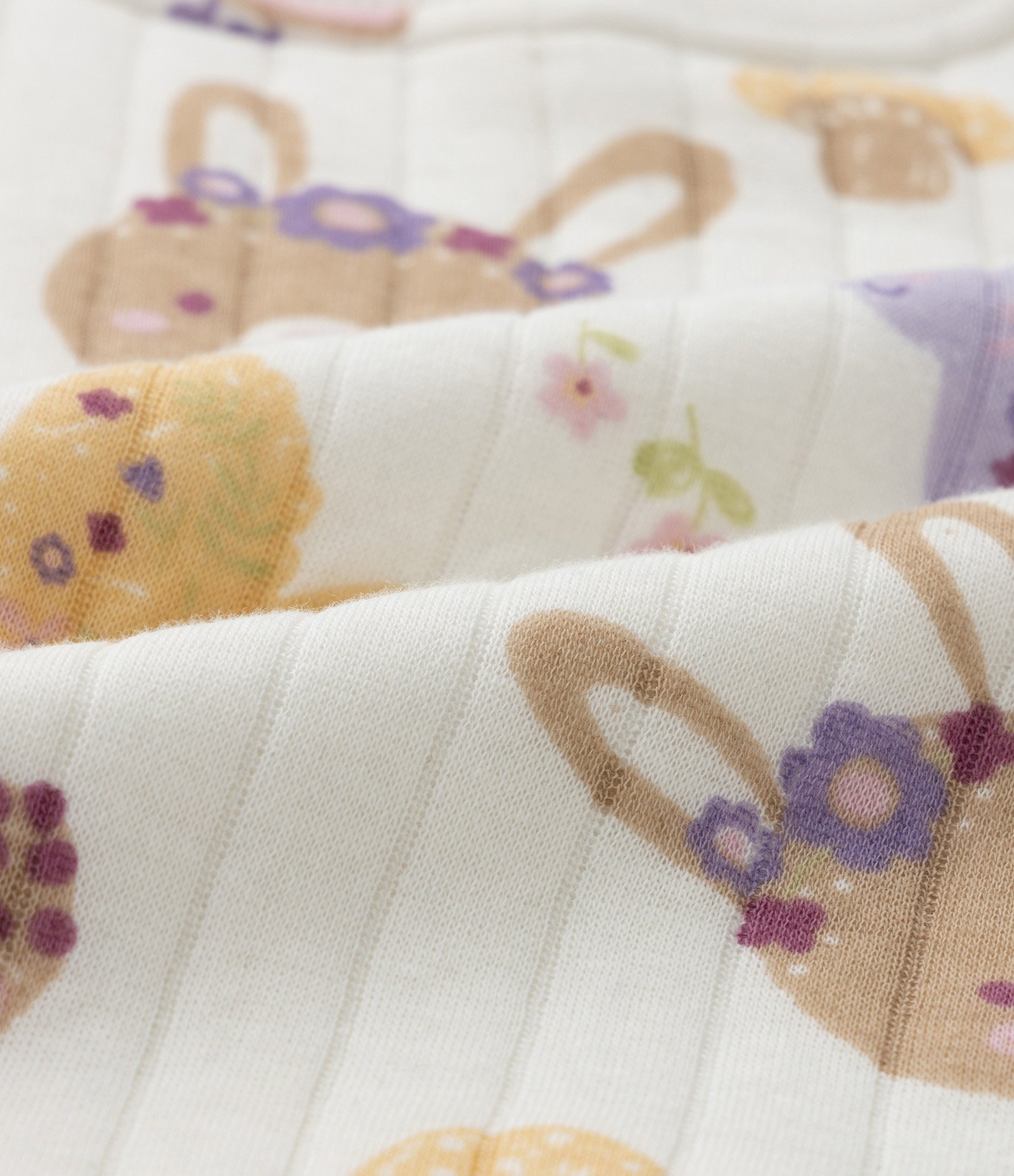 Conjunto Infantil em Matelassê com Babadinhos - Tam 0 a 18 meses Bege 4